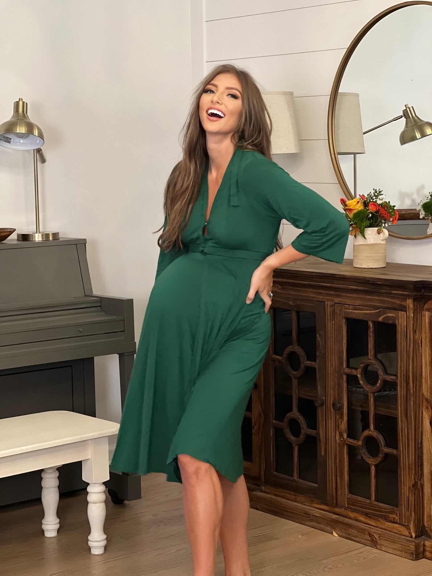 Lila Labor & Postpartum Gown in Emerald